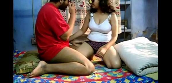  Savita Bhabhi Indian Amateur Shows Her Nice Wanking